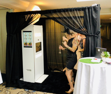 The-gallery - Pose It Photo Booths
